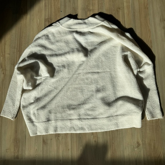 Anthropologie V Neck White Sweater Size XS - Picture 4 of 6